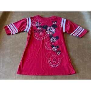 One Mouse One World Disney Epcot 3/4 Sleeve Shirt (Women’s Medium)
